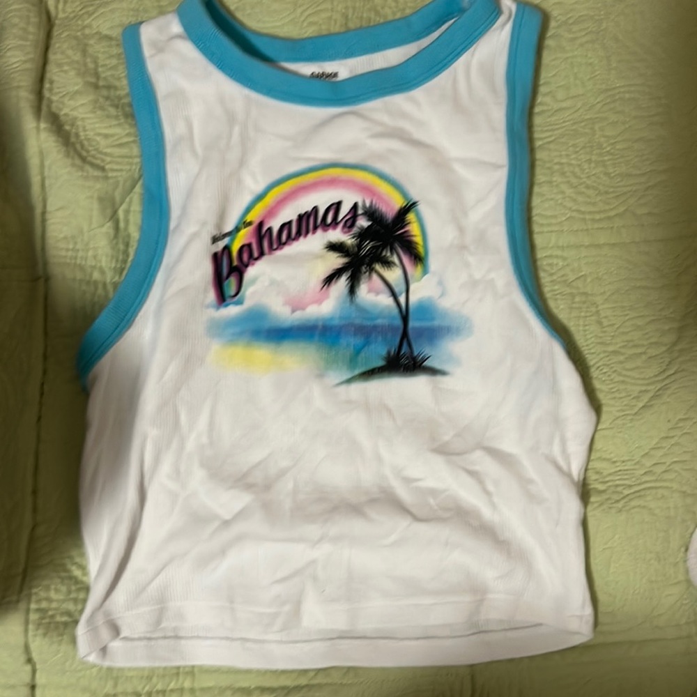 Garage Bahamas tank